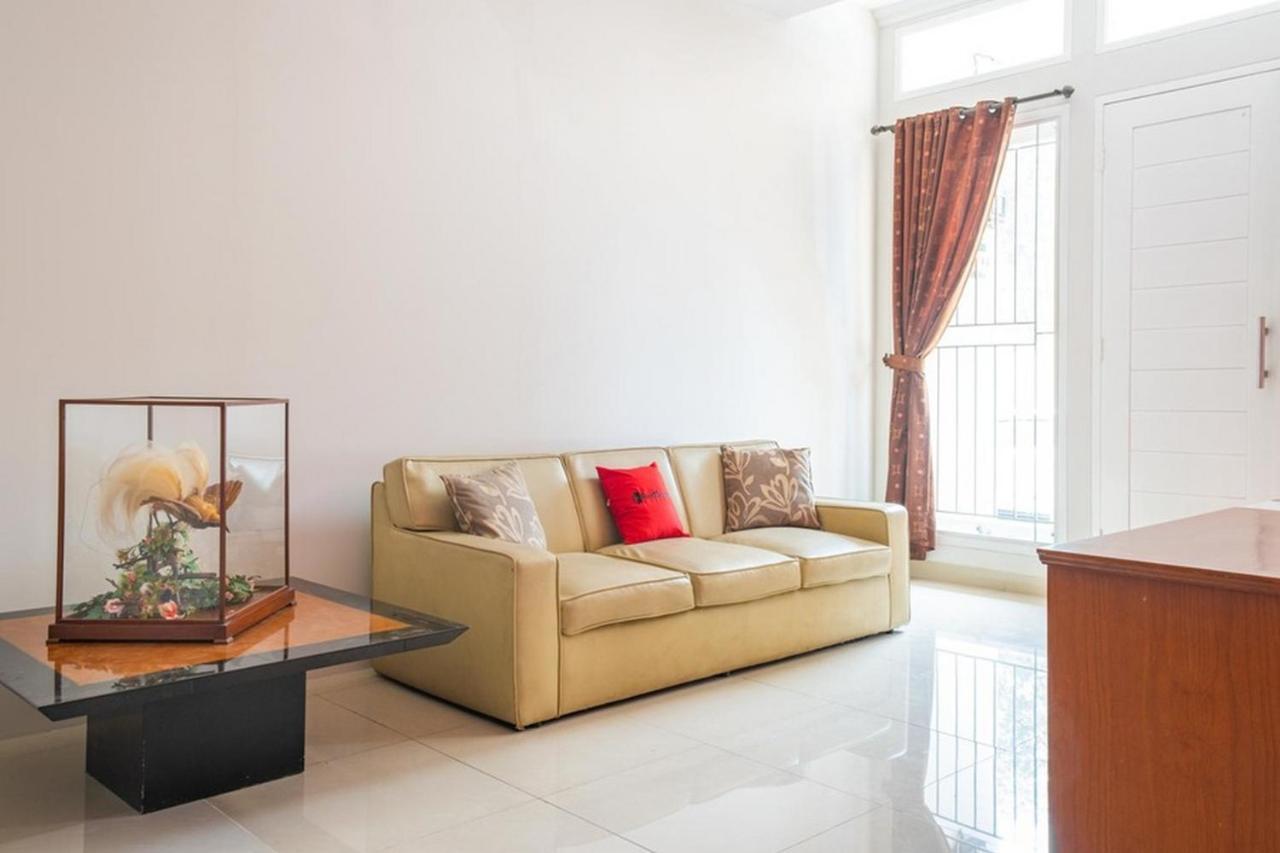 فندق Reddoorz Near Siloam Karawaci 3 تانجيرانغْ المظهر الخارجي الصورة