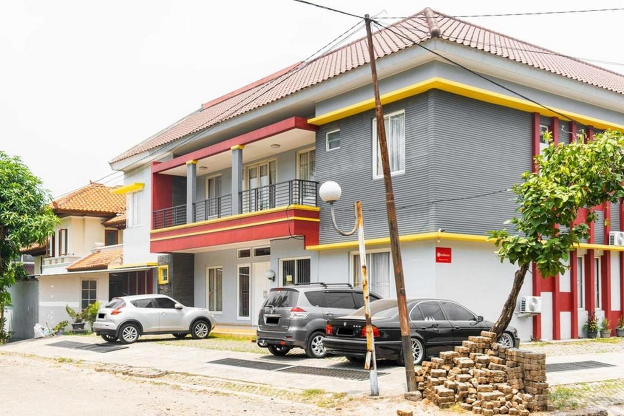 فندق Reddoorz Near Siloam Karawaci 3 تانجيرانغْ المظهر الخارجي الصورة