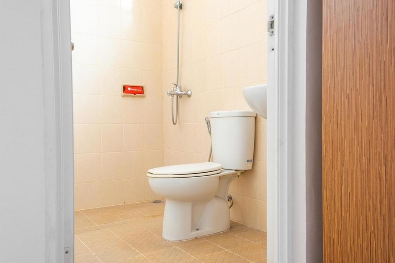 فندق Reddoorz Near Siloam Karawaci 3 تانجيرانغْ المظهر الخارجي الصورة