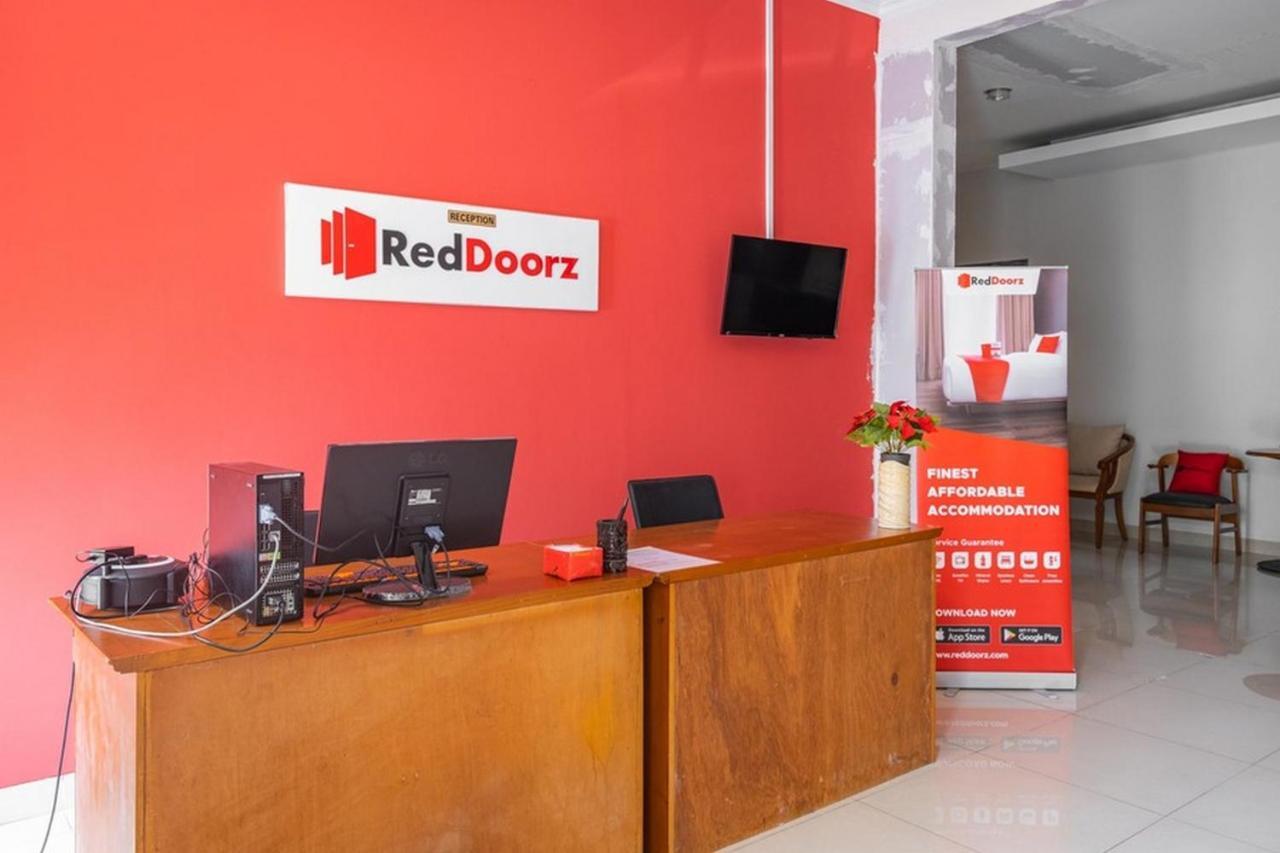 فندق Reddoorz Near Siloam Karawaci 3 تانجيرانغْ المظهر الخارجي الصورة