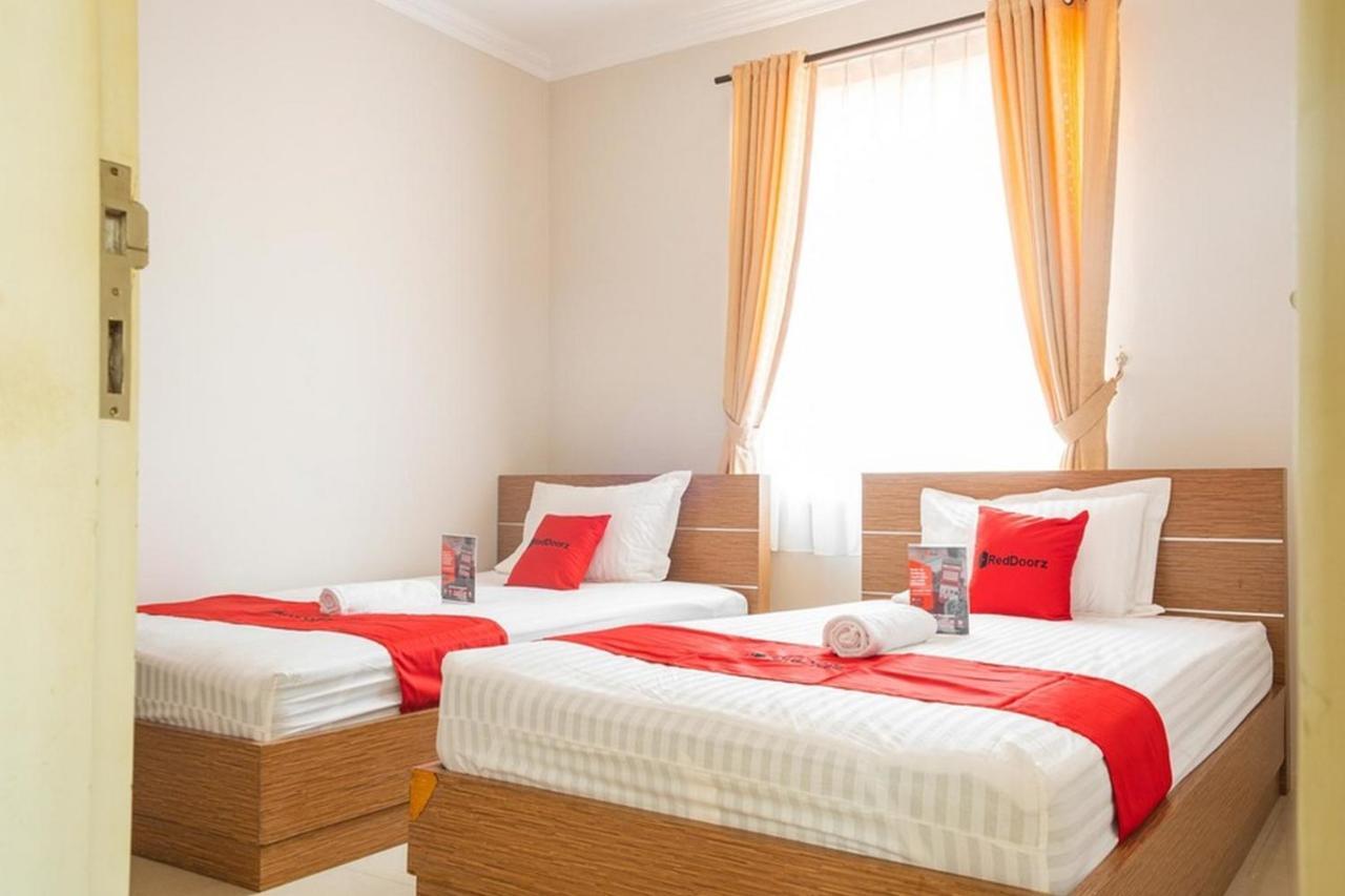 فندق Reddoorz Near Siloam Karawaci 3 تانجيرانغْ المظهر الخارجي الصورة