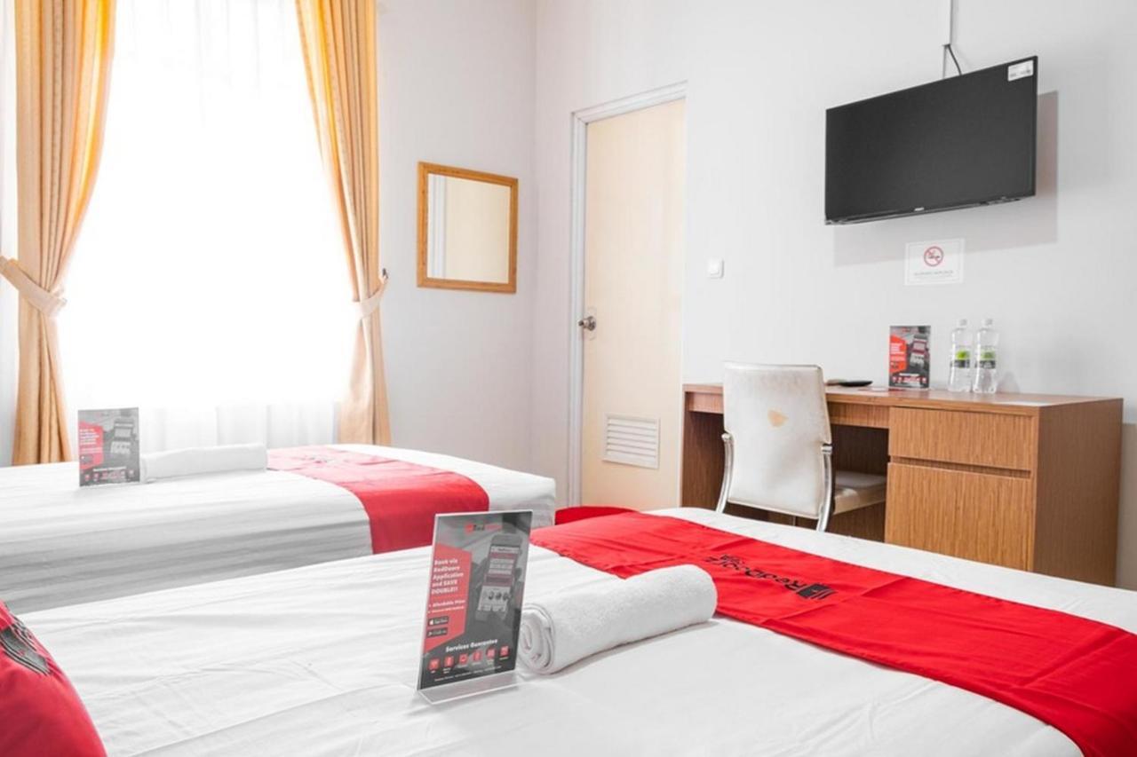 فندق Reddoorz Near Siloam Karawaci 3 تانجيرانغْ المظهر الخارجي الصورة