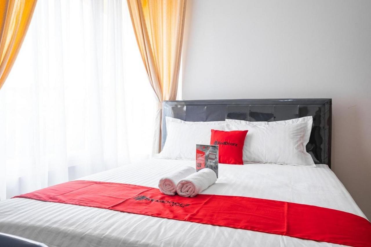 فندق Reddoorz Near Siloam Karawaci 3 تانجيرانغْ المظهر الخارجي الصورة
